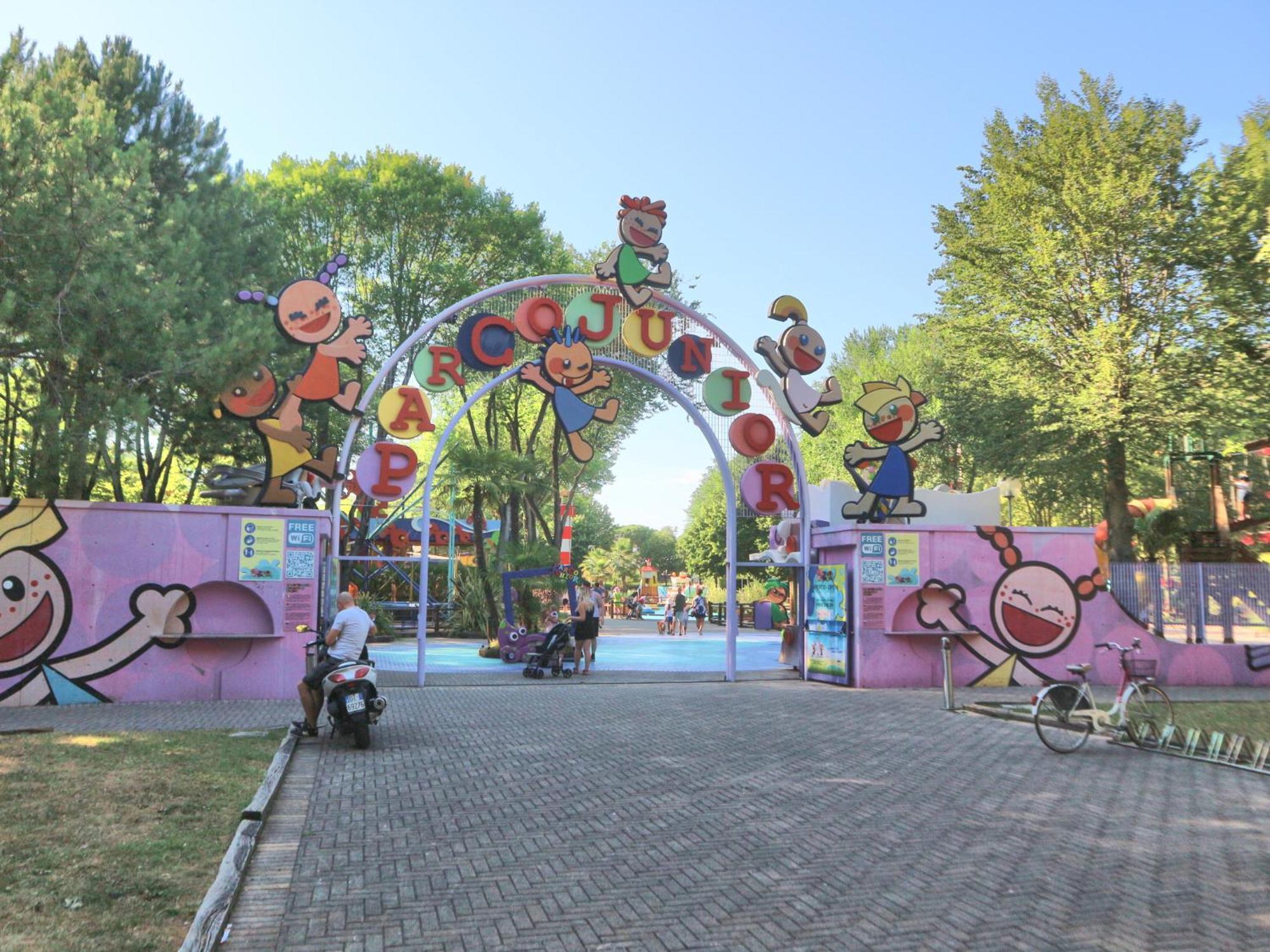 Appartamento Carinzia Lignano Sabbiadoro Esterno foto